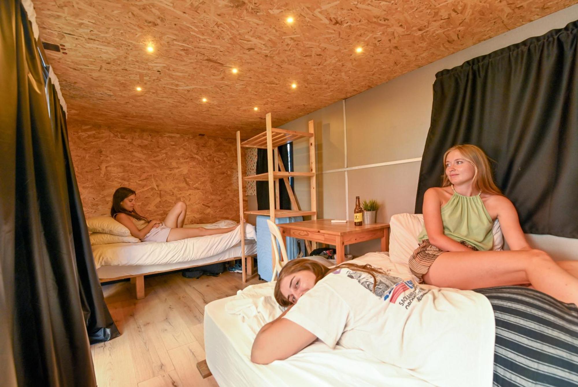 Caravan Hostel Tel Aviv By Roger Age 18-45 Экстерьер фото